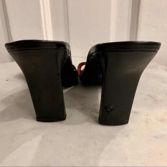 Sexy black and red 4" high heels - Picture 4 of 8